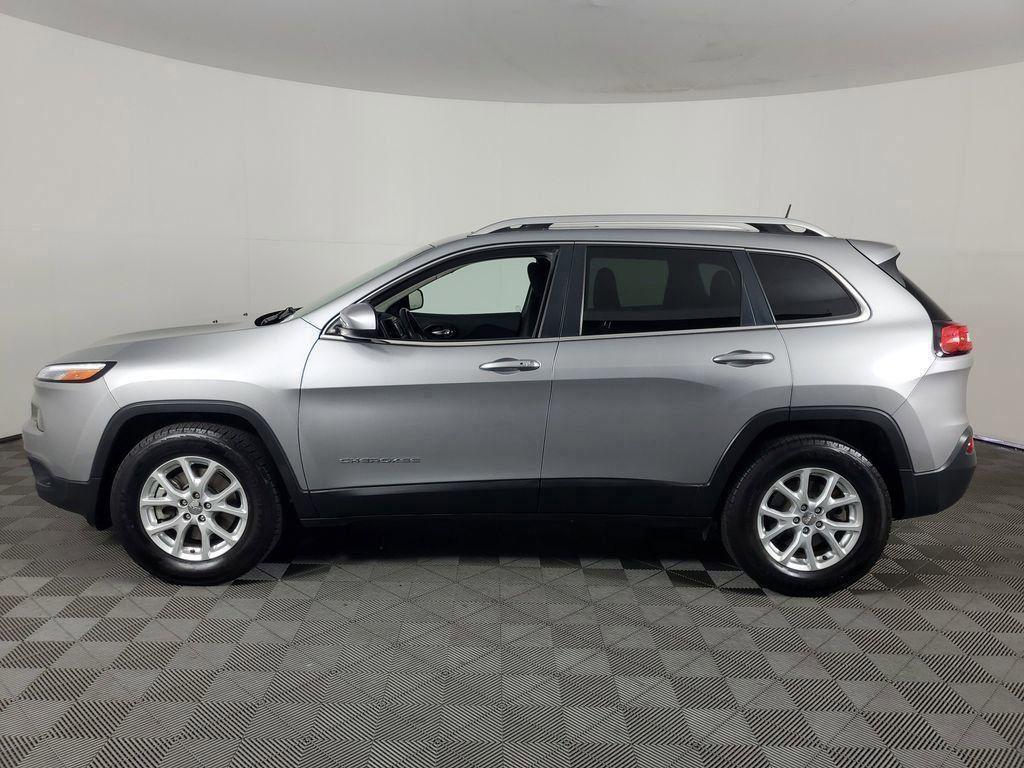 used 2016 Jeep Cherokee car, priced at $9,999