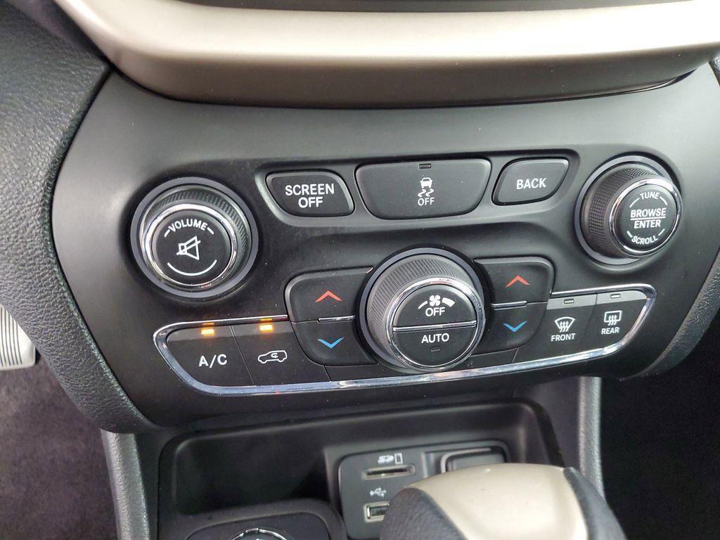 used 2016 Jeep Cherokee car, priced at $9,999