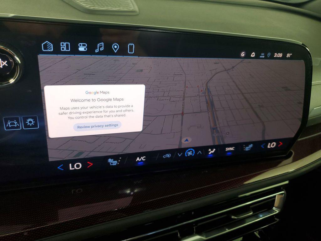 new 2026 Chevrolet Traverse car, priced at $57,455