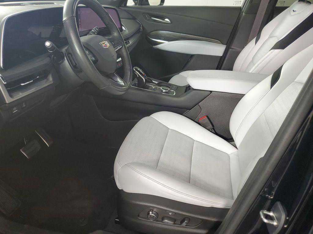 used 2024 Cadillac XT4 car, priced at $40,482