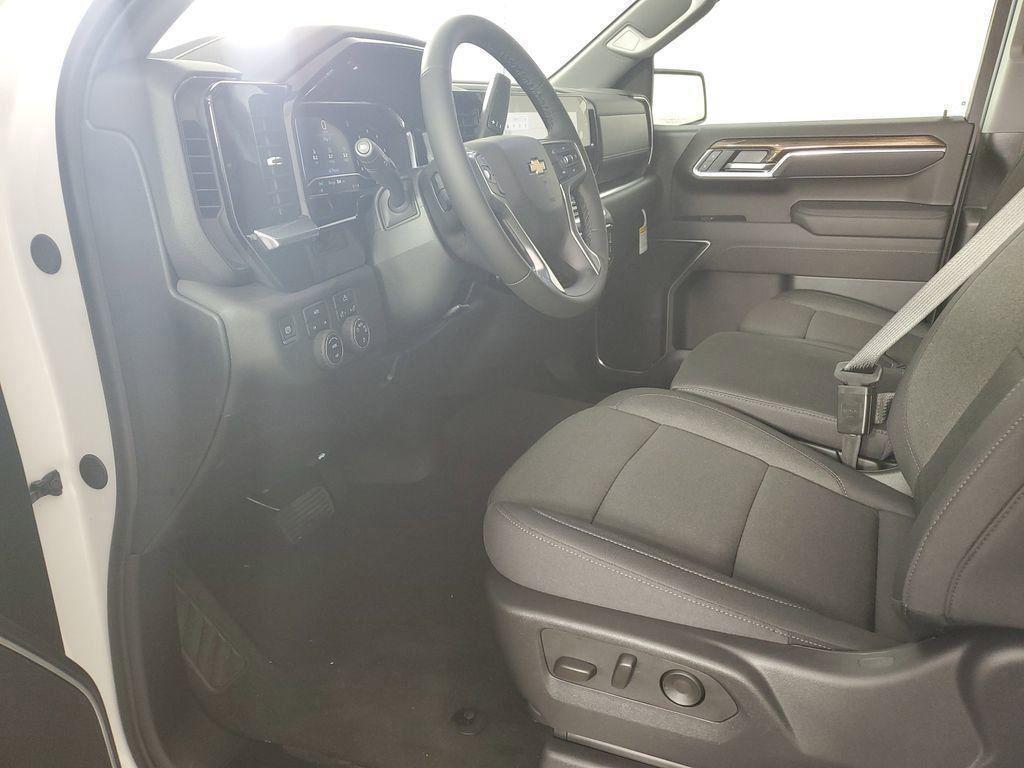 new 2025 Chevrolet Silverado 1500 car, priced at $50,795