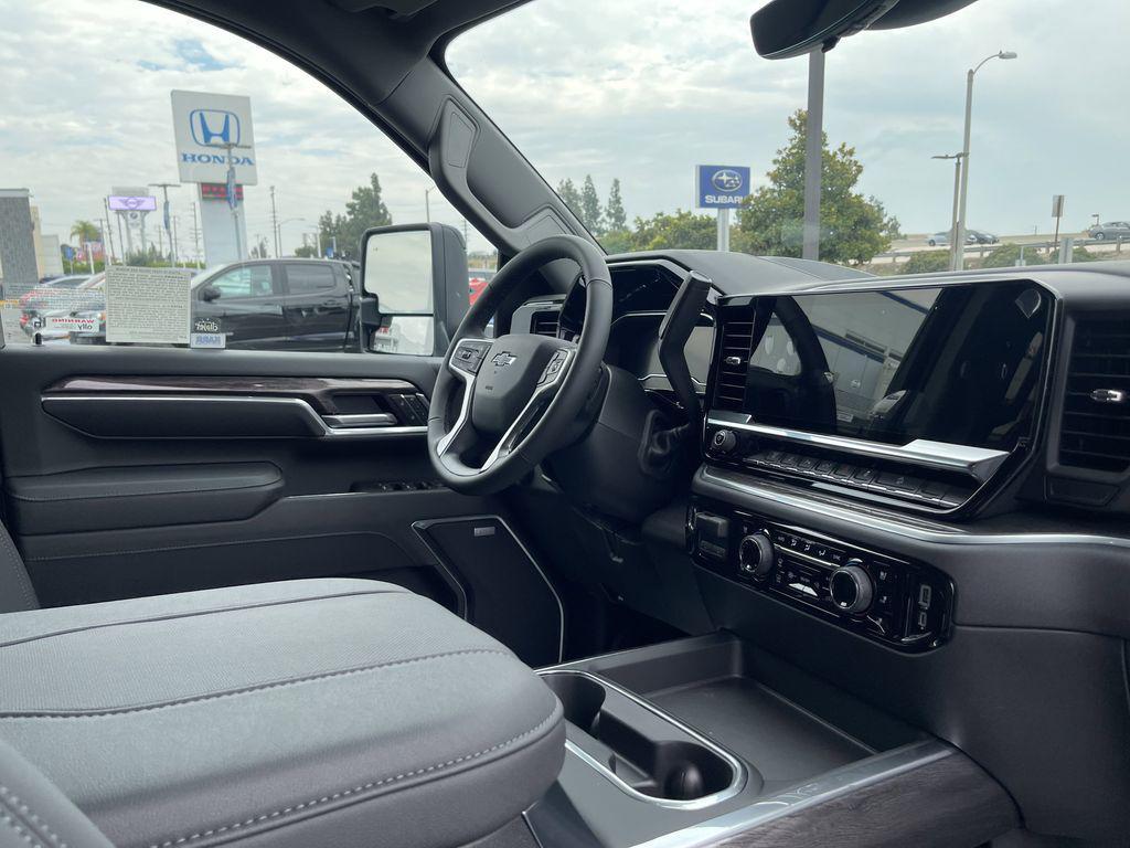 new 2025 Chevrolet Silverado 2500 car, priced at $86,070