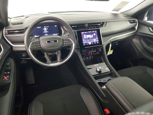 new 2025 Jeep Grand Cherokee car