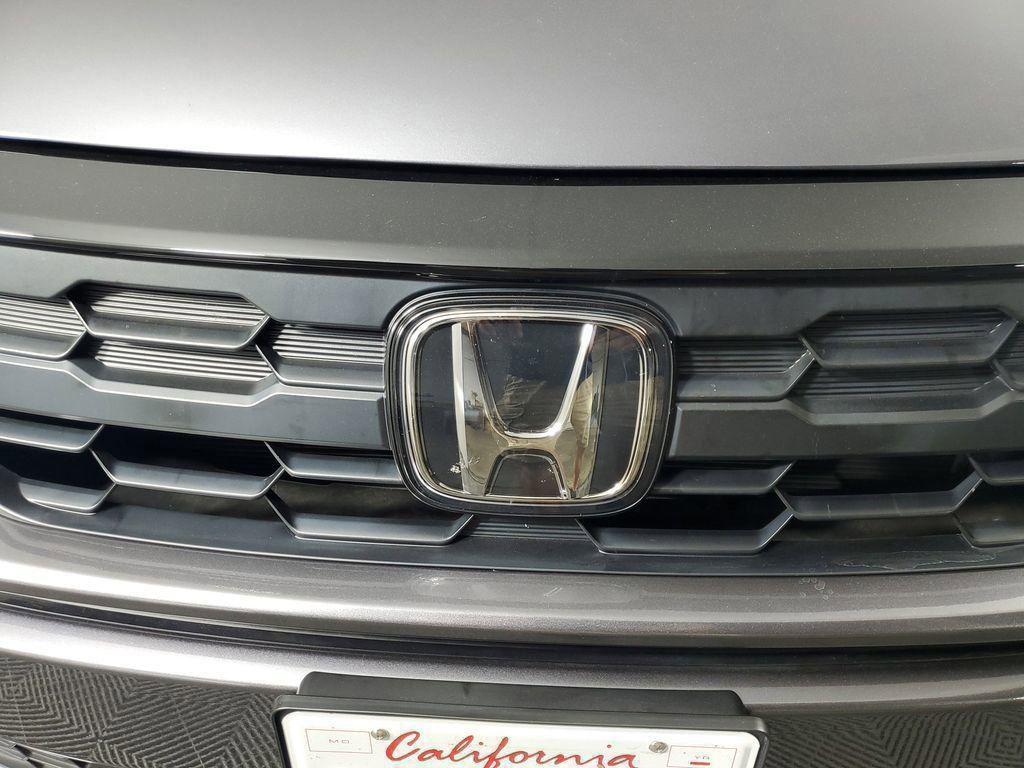 used 2025 Honda Odyssey car, priced at $40,981