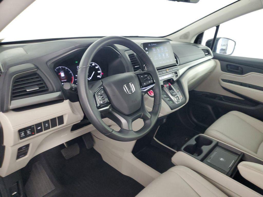 used 2025 Honda Odyssey car, priced at $40,981