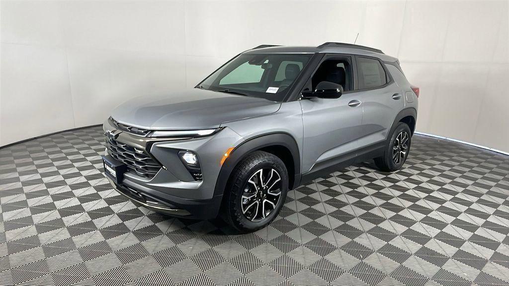 new 2026 Chevrolet TrailBlazer car, priced at $27,690