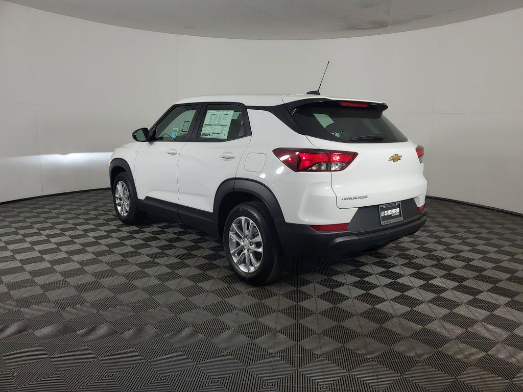 new 2026 Chevrolet TrailBlazer car, priced at $25,585