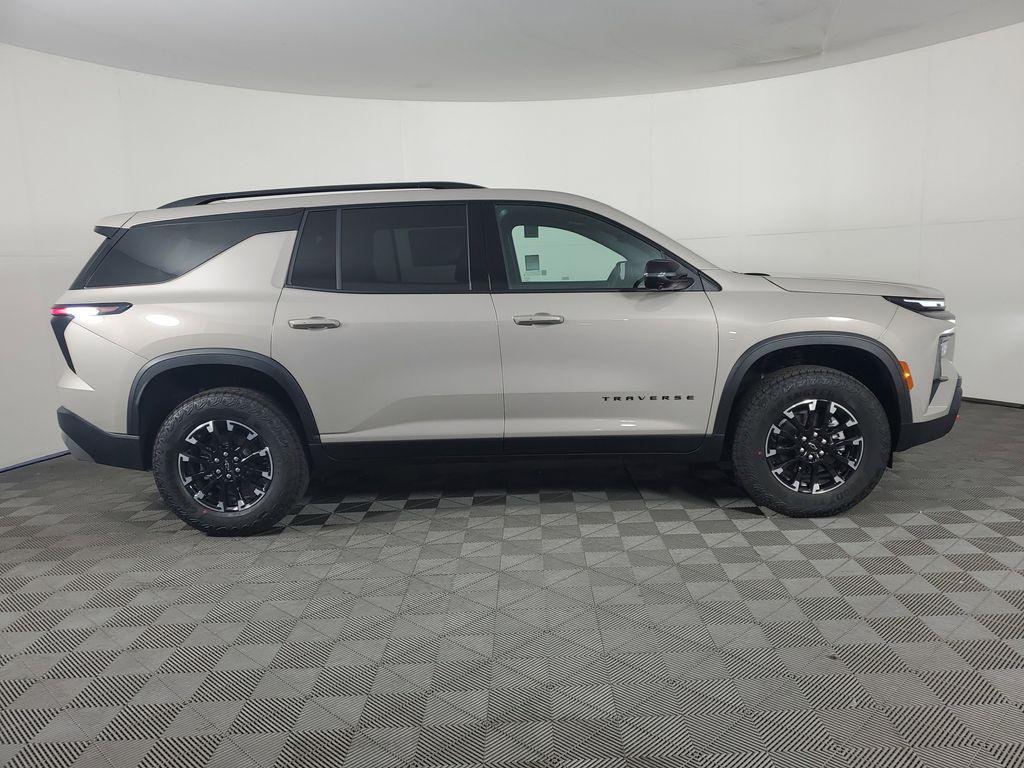 new 2026 Chevrolet Traverse car, priced at $53,715