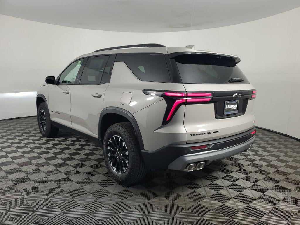 new 2026 Chevrolet Traverse car, priced at $53,715