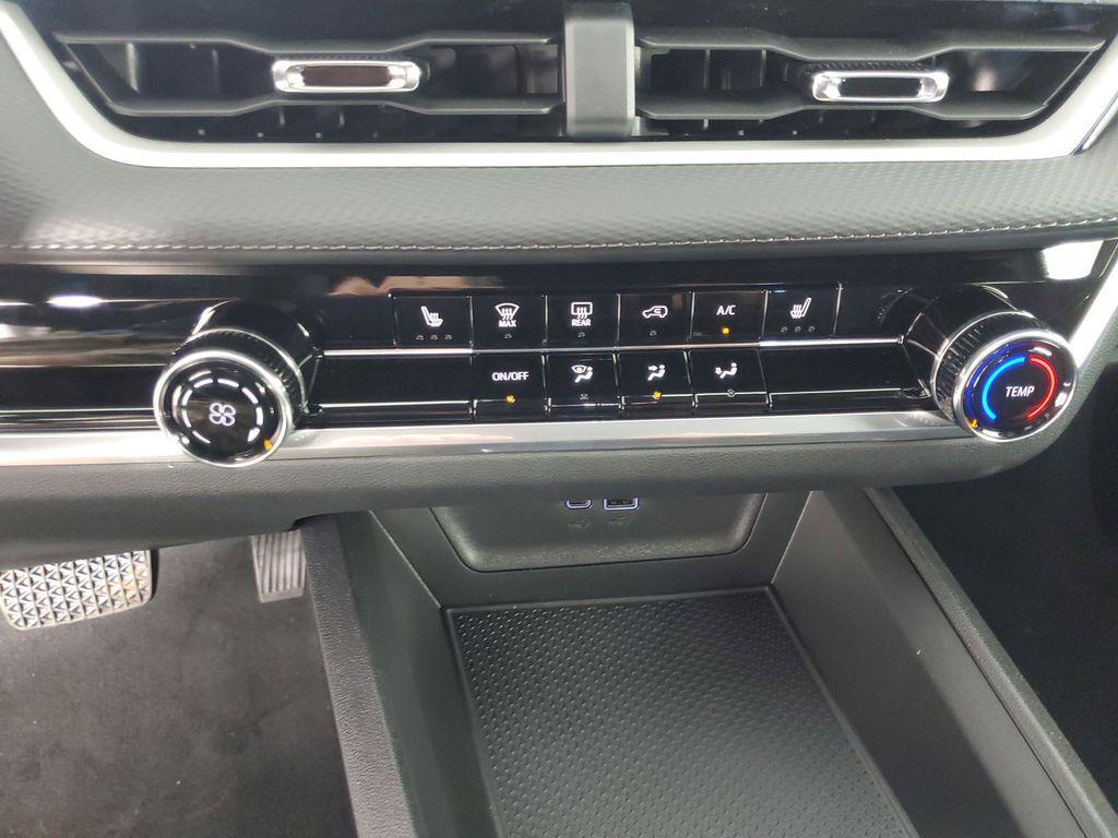 new 2026 Chevrolet Equinox car, priced at $30,495