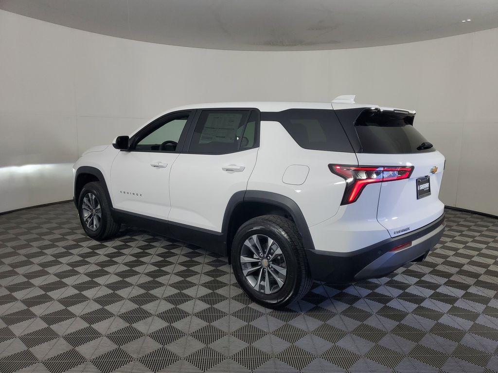 new 2026 Chevrolet Equinox car, priced at $30,495