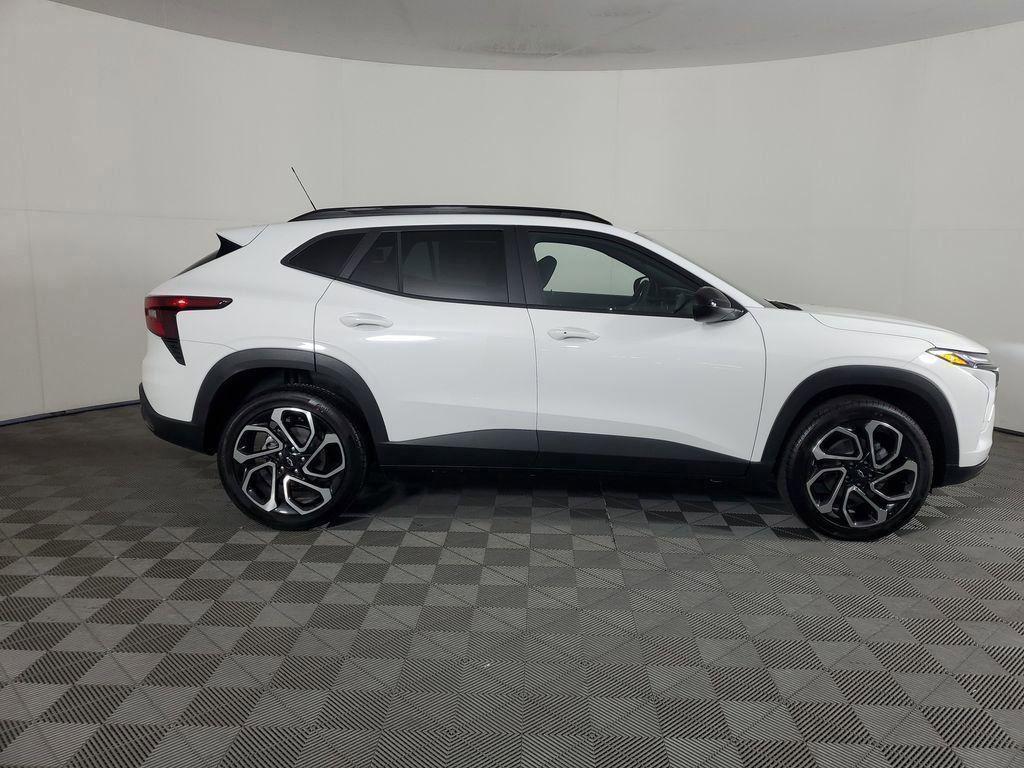 new 2025 Chevrolet Trax car, priced at $25,742