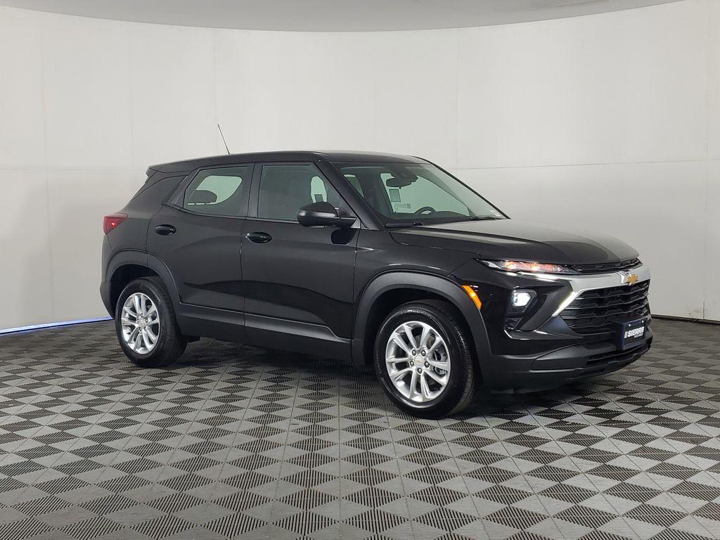 new 2026 Chevrolet TrailBlazer car, priced at $25,585