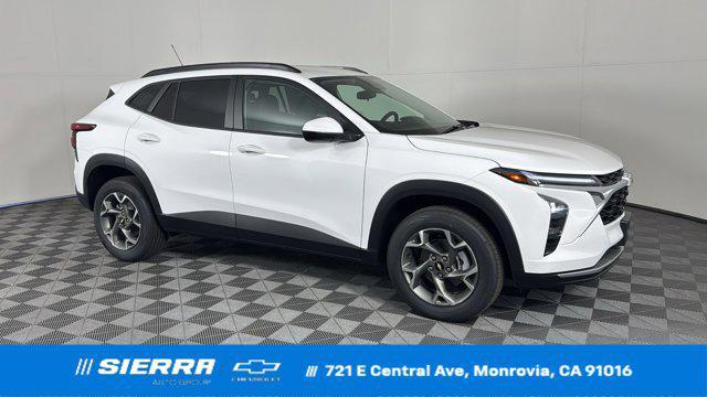 new 2025 Chevrolet Trax car, priced at $25,735