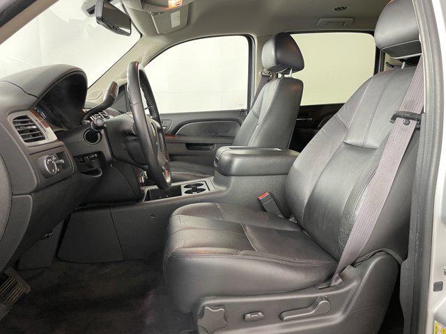 used 2011 Chevrolet Suburban car, priced at $10,000