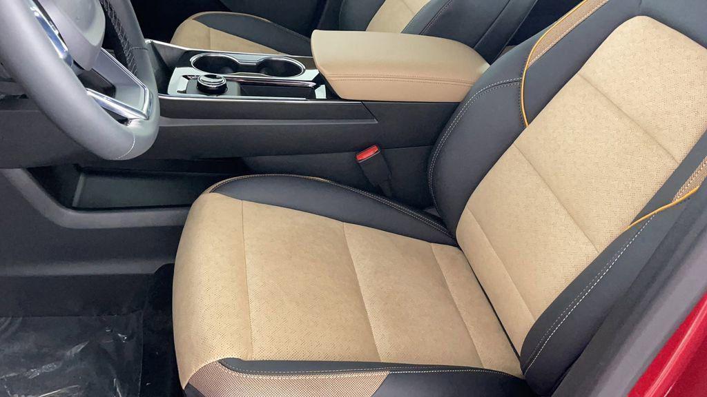 new 2025 Chevrolet Equinox car, priced at $30,995
