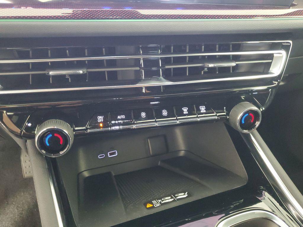 new 2026 Chevrolet Traverse car, priced at $58,795