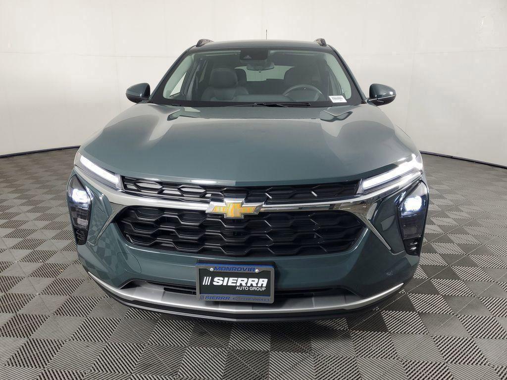 new 2025 Chevrolet Trax car, priced at $24,190