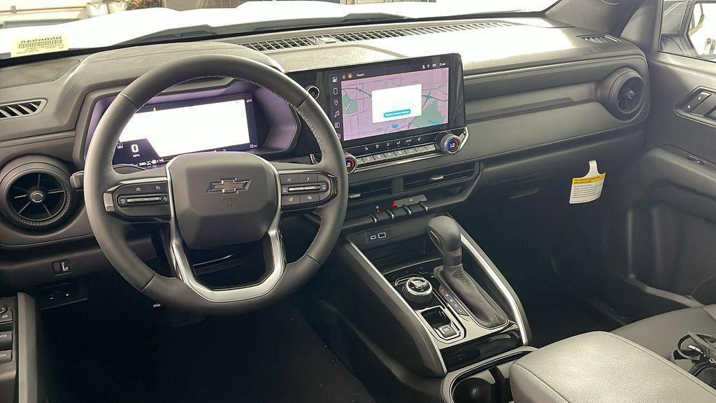new 2025 Chevrolet Colorado car, priced at $43,975