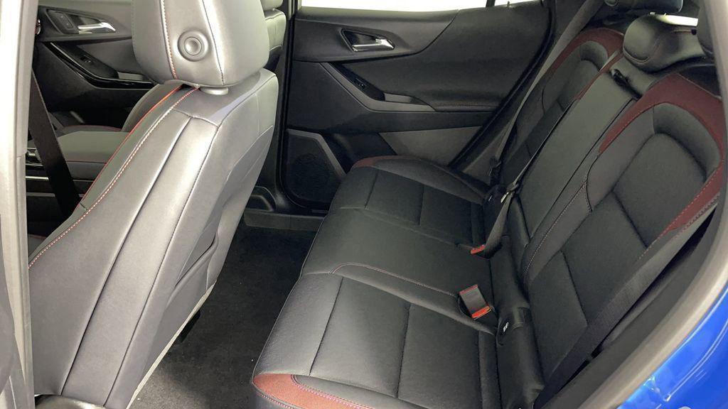 new 2025 Chevrolet Equinox car, priced at $29,995