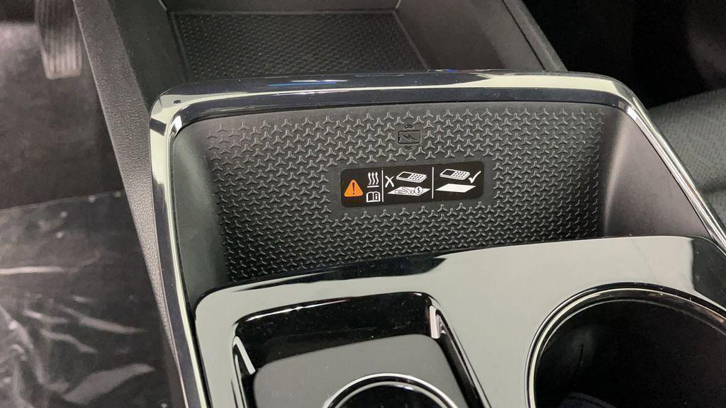 new 2025 Chevrolet Equinox car, priced at $29,995