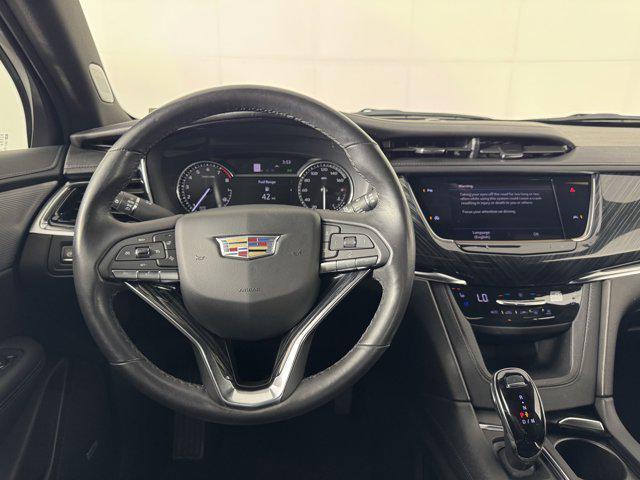 used 2023 Cadillac XT6 car, priced at $37,372