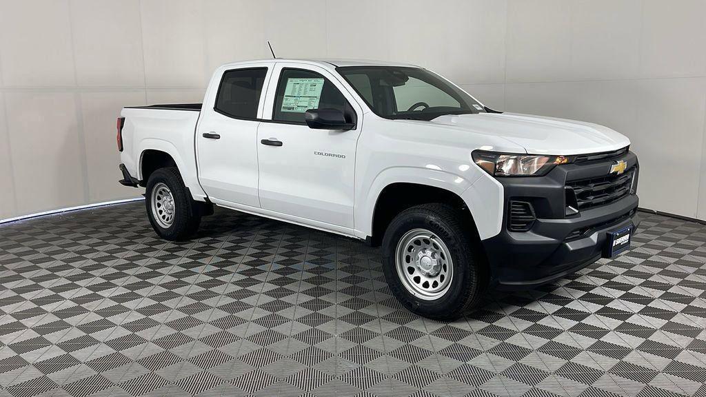 new 2025 Chevrolet Colorado car, priced at $32,766