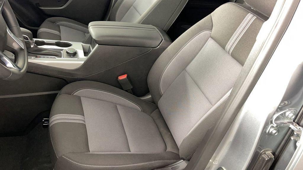 new 2025 Chevrolet Blazer car, priced at $36,995