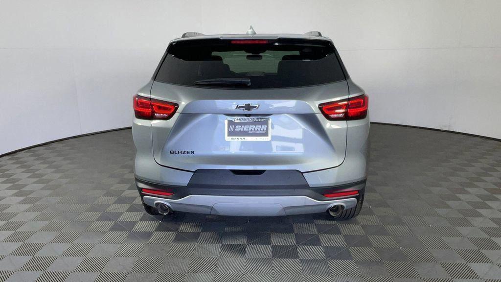 new 2025 Chevrolet Blazer car, priced at $36,995