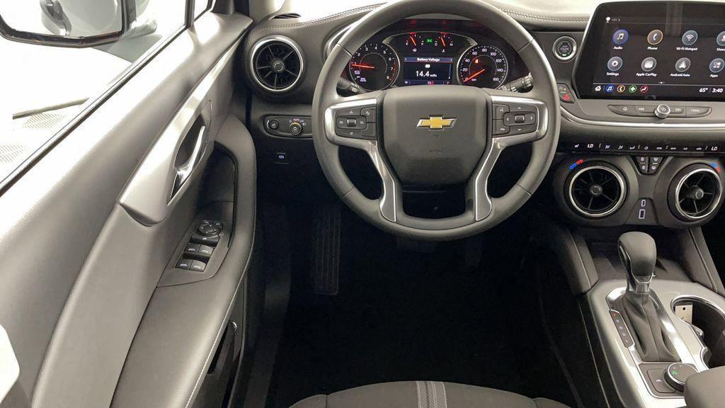 new 2025 Chevrolet Blazer car, priced at $36,995