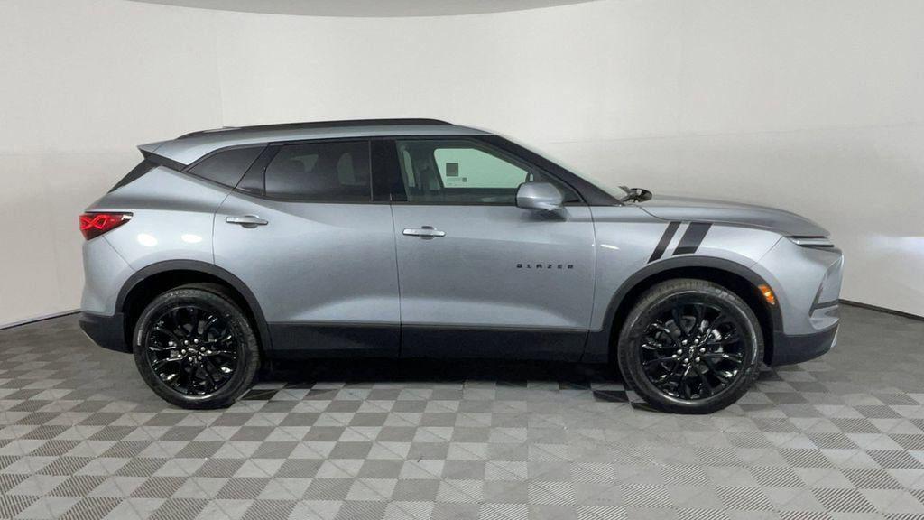 new 2025 Chevrolet Blazer car, priced at $36,995