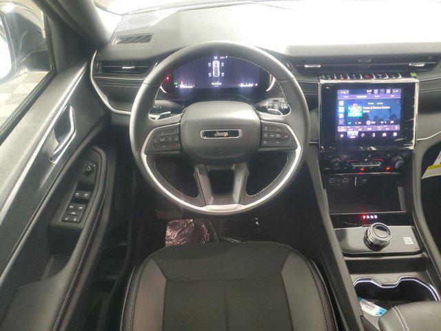 new 2025 Jeep Grand Cherokee car