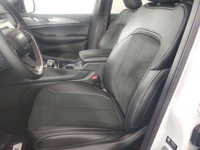 new 2025 Jeep Grand Cherokee car
