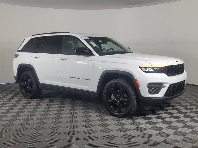 new 2025 Jeep Grand Cherokee car