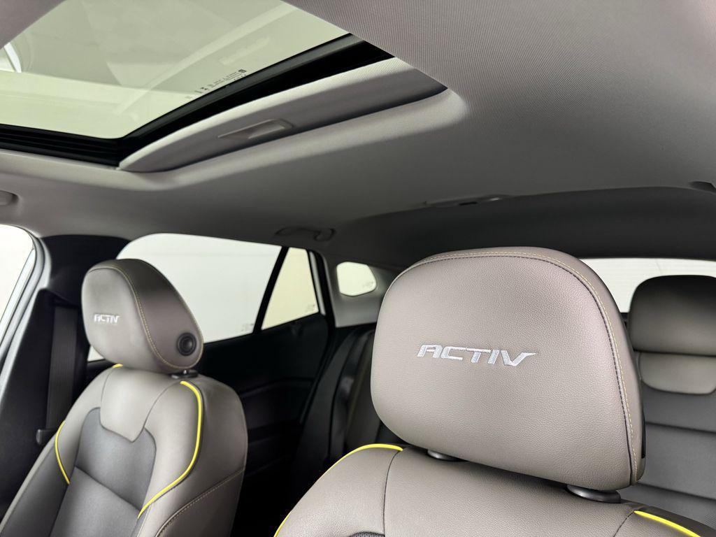 used 2025 Chevrolet Trax car, priced at $24,250