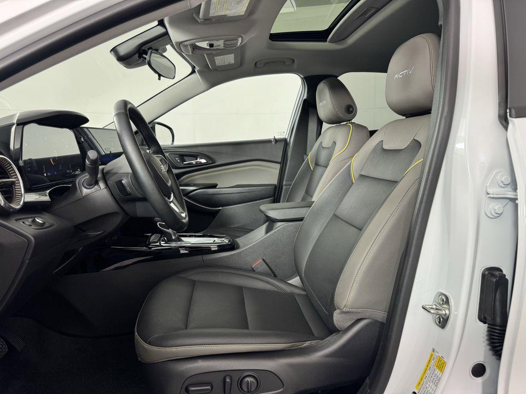 used 2025 Chevrolet Trax car, priced at $24,250