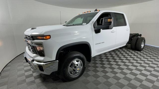 new 2025 Chevrolet Silverado 3500 car, priced at $72,317