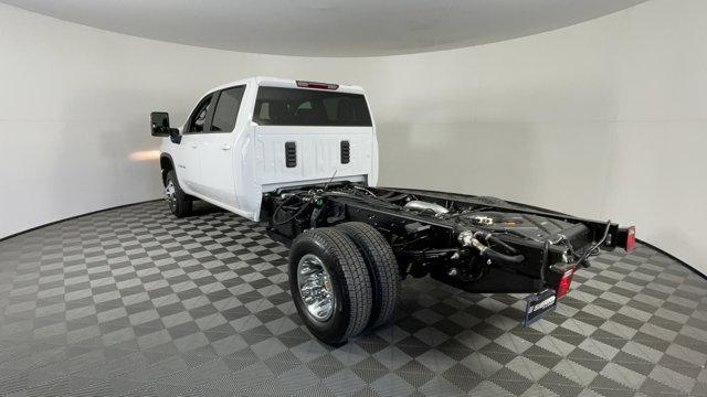 new 2025 Chevrolet Silverado 3500 car, priced at $72,317