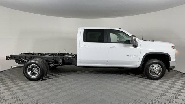 new 2025 Chevrolet Silverado 3500 car, priced at $72,317