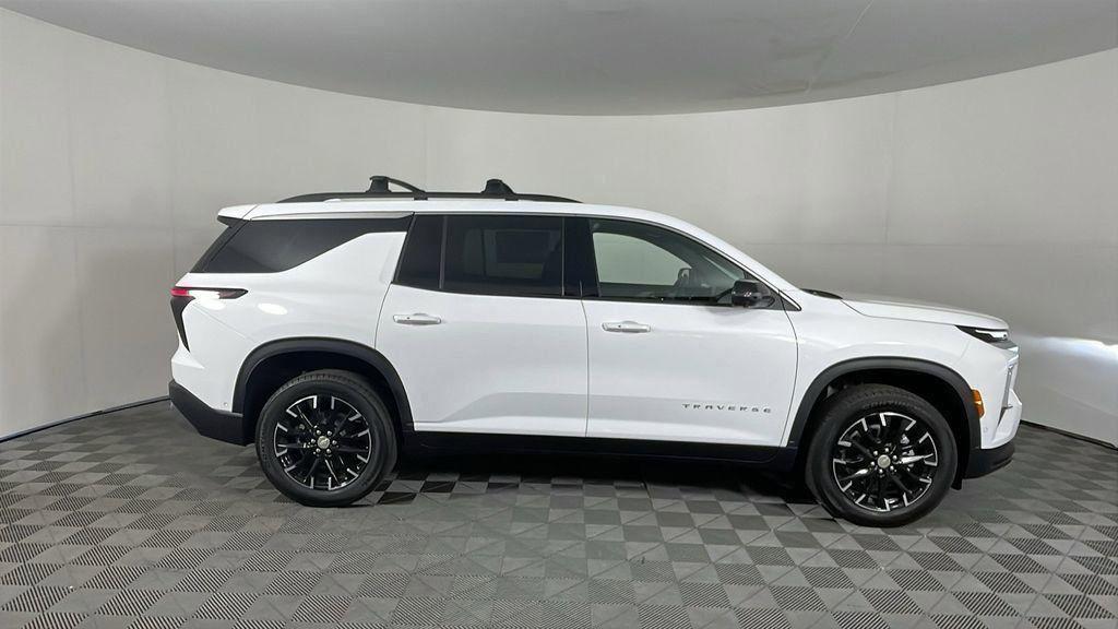 new 2025 Chevrolet Traverse car, priced at $47,877