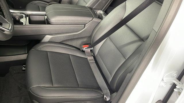 new 2025 Chevrolet Traverse car, priced at $46,940