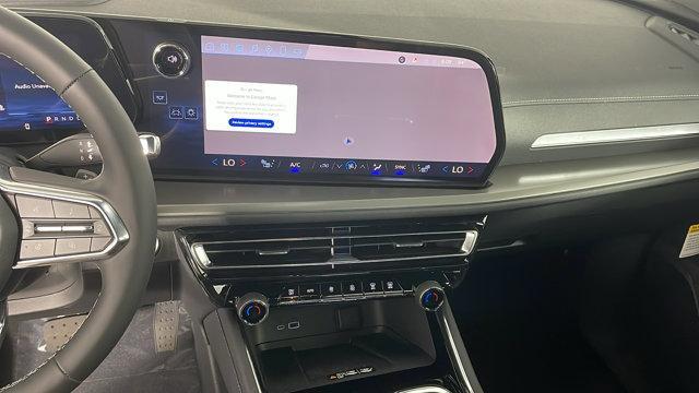 new 2025 Chevrolet Traverse car, priced at $46,940