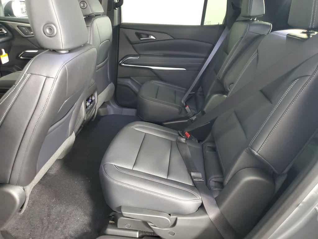 new 2026 Chevrolet Traverse car, priced at $48,075