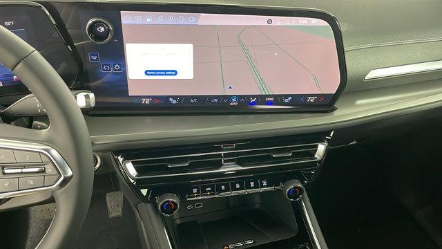 new 2025 Chevrolet Traverse car, priced at $45,380