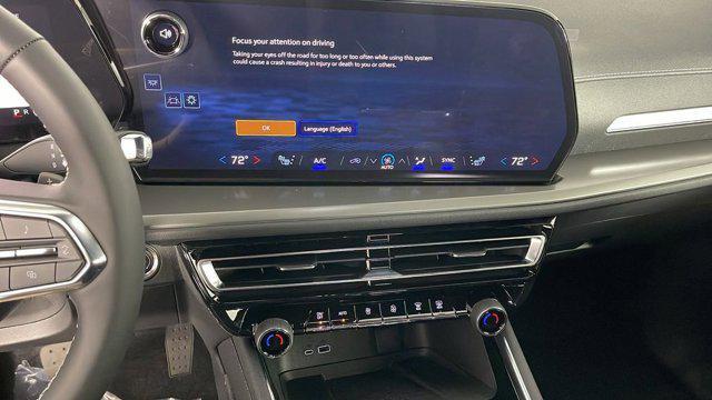 new 2025 Chevrolet Traverse car, priced at $42,095
