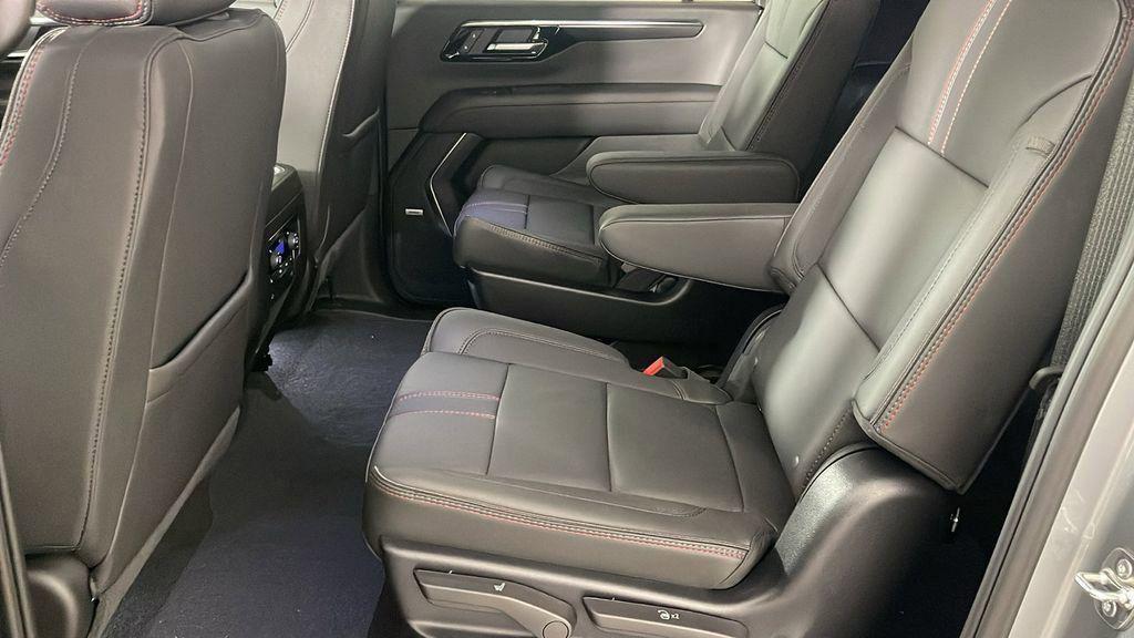 new 2025 Chevrolet Suburban car, priced at $82,651