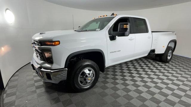 new 2025 Chevrolet Silverado 3500 car, priced at $72,985