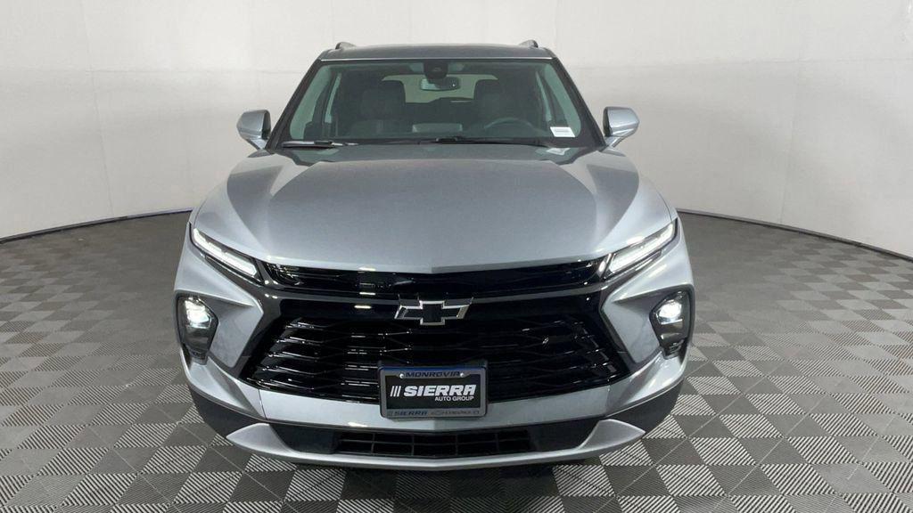 new 2025 Chevrolet Blazer car, priced at $38,552