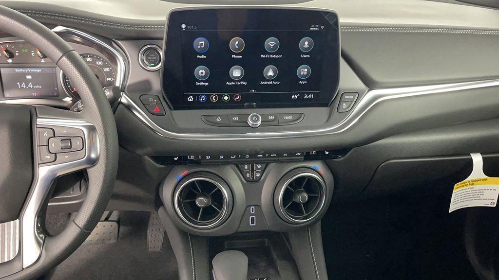 new 2025 Chevrolet Blazer car, priced at $38,552