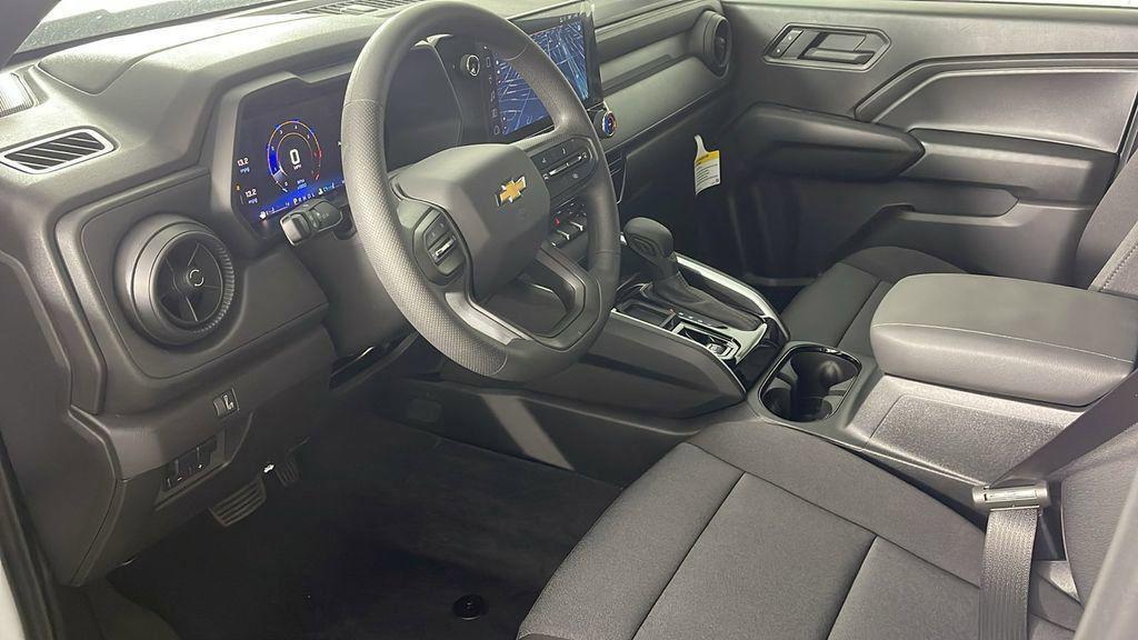 new 2025 Chevrolet Colorado car, priced at $33,695